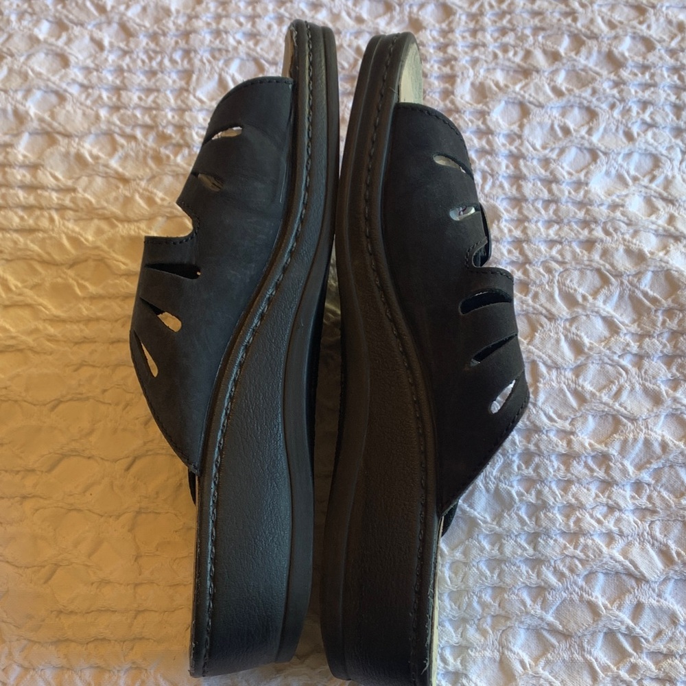 Floy Flot Women's Slip On Sandals - Picture 8 of 16